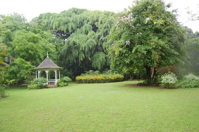 Inn at Shaw Park Gardens & Waterfalls 