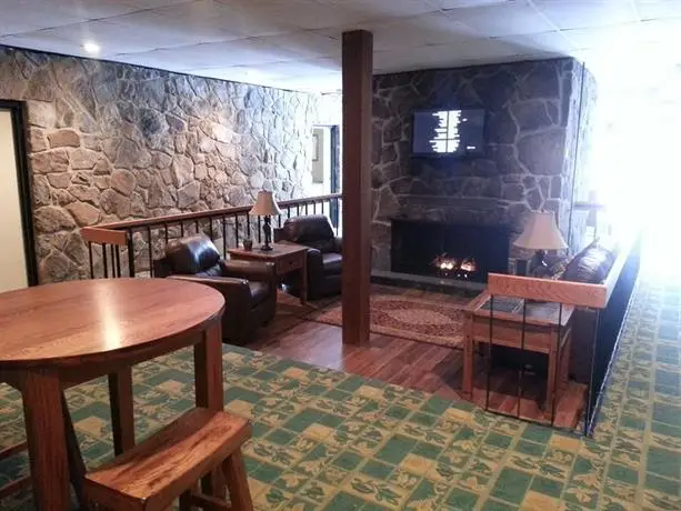 Inn at Deep Creek 