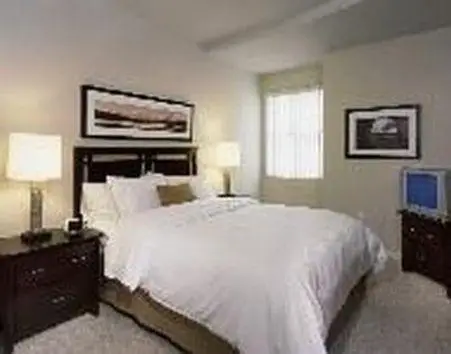 Oakwood Apartments at Alexan Lenox Atlanta