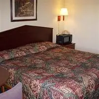 Pin Oak Parkway Inn 