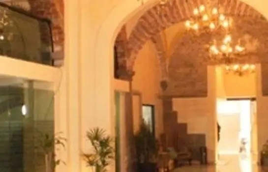 Hotel La Alhondiga 