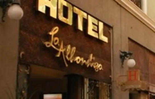 Hotel La Alhondiga 