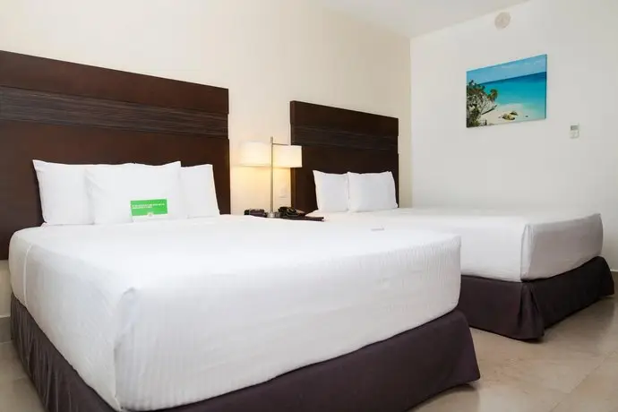 LQ Hotel by La Quinta Cancun