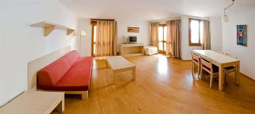 Apartamentos Los Robles 