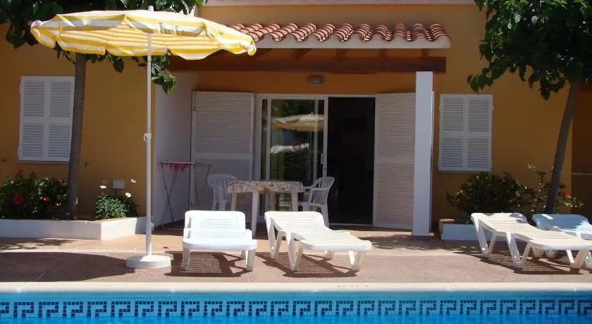 Apartamentos Playa Calan Blanes 