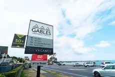 Gables Lakefront Motel 