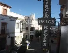 Hotel Virgen de los Reyes 