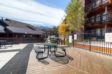 Tyra Lookout Condominiums by Ski Country Resorts 