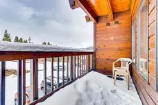 Tyra Lookout Condominiums by Ski Country Resorts 