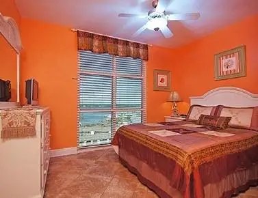 Crystal Shores West 808 - 3 Br condo by RedAwning Gulf Shores 