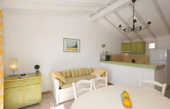 Residence Marina Di Santa Giulia 