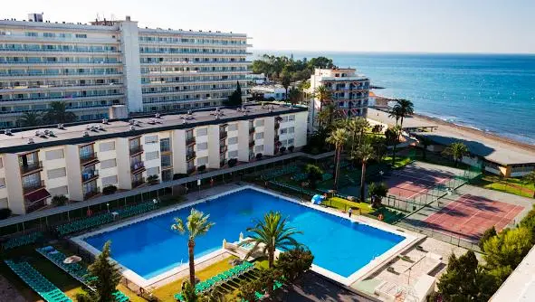 Isdabe Complejo Residencial Estepona 