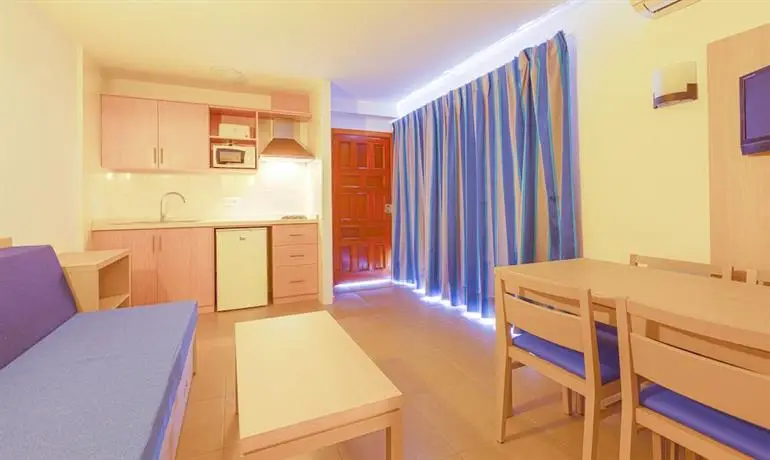 Apartamentos Vistamar II 