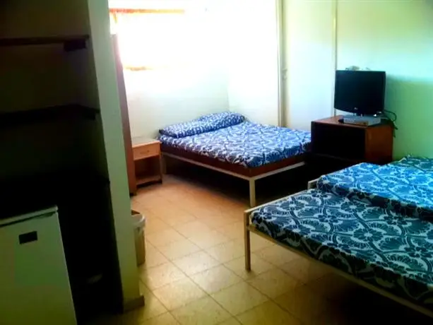 Arava Hostel 