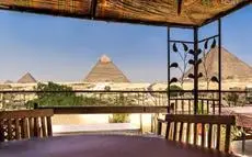 Pyramids View Inn 