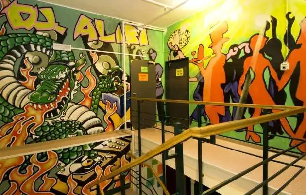 AdHoc Hostel 