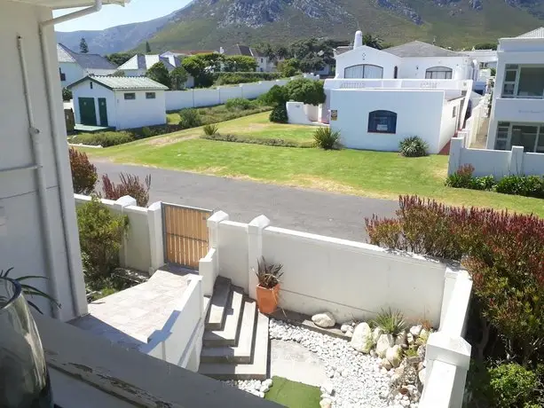 Hermanus Beach Villa 