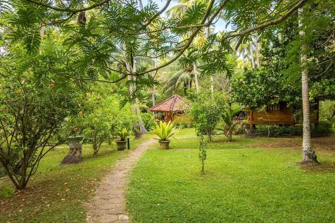 Palm Paradise Cabanas + Villas 