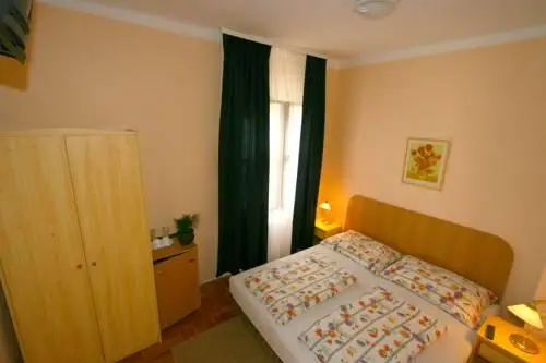 Sule Apartments & Rooms 