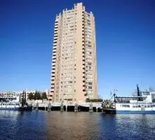 Oakwood Apartments at Harbor Tower Portsmouth Virginia 