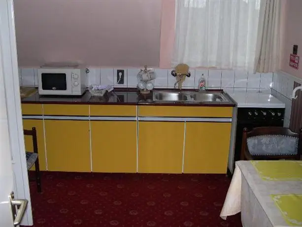 Rozsa Apartmanhaz Hajduszoboszlo 