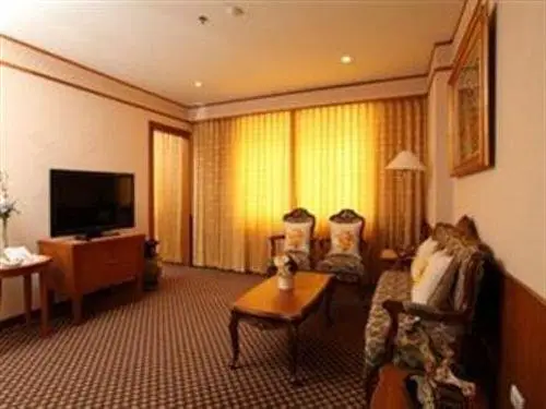 Diamond Plaza Hotel Surat Thani 