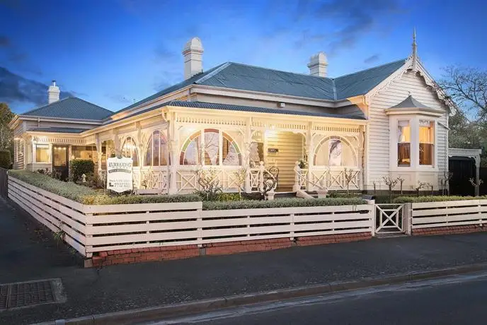 Kurrajong House Bed & Breakfast 