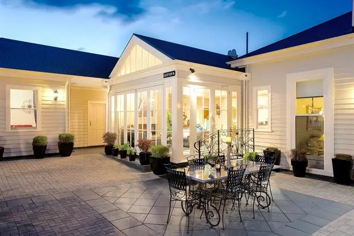 Kurrajong House Bed & Breakfast