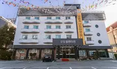 Hotel Valentine Gyeongju 