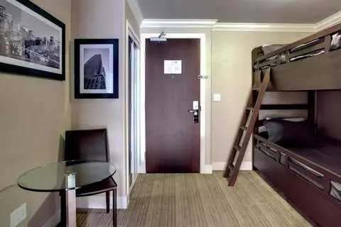 Sandman Hotel & Suites Calgary South 