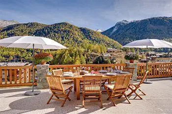 Mountain Exposure Luxury Chalets & Apartments 