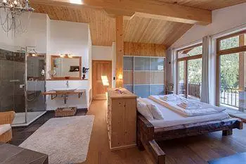 Mountain Exposure Luxury Chalets & Apartments 