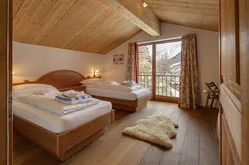 Mountain Exposure Luxury Chalets & Apartments 