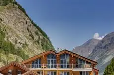 Mountain Exposure Luxury Chalets & Apartments 