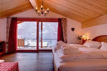 Mountain Exposure Luxury Chalets & Apartments 