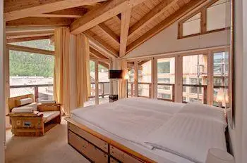 Mountain Exposure Luxury Chalets & Apartments 