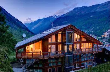 Mountain Exposure Luxury Chalets & Apartments 