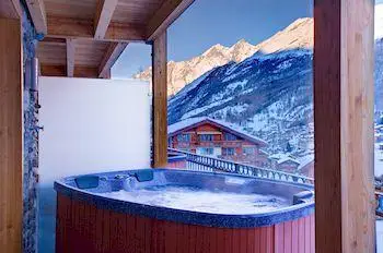 Mountain Exposure Luxury Chalets & Apartments 