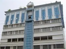 Vishwaratna Hotel 