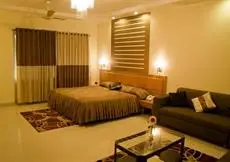 Vishwaratna Hotel 