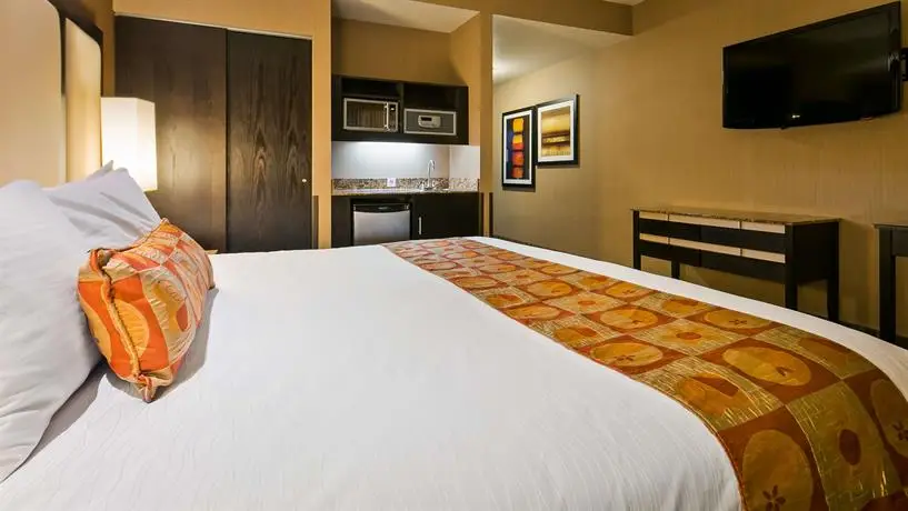 Best Western Premier Freeport Inn Calgary Airport 