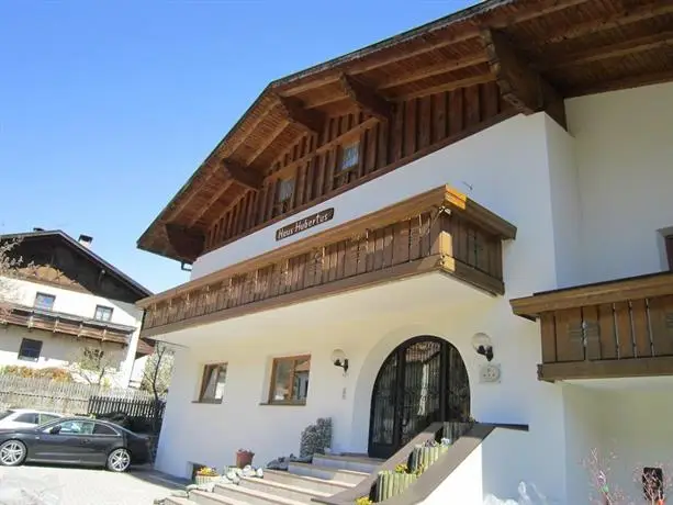 Aparthotel Garni Haus Hubertus