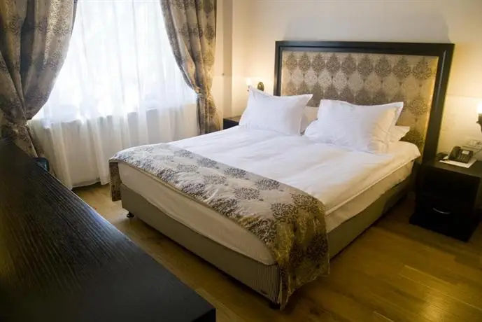 Rizzo Boutique Hotel 