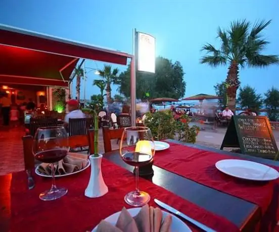 Viras Hotel - Restaurant