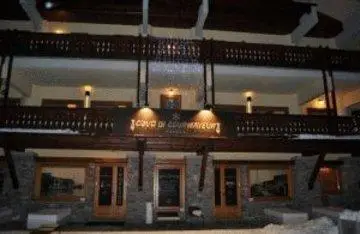 Covo Di Courmayeur Hotel 