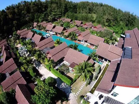 L'esprit De Naiyang Beach Resort