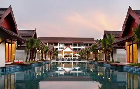 L'esprit De Naiyang Beach Resort