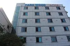 Parkwood Hotel 