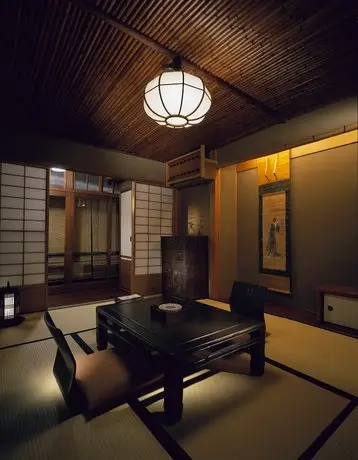 Yuzuya Ryokan 