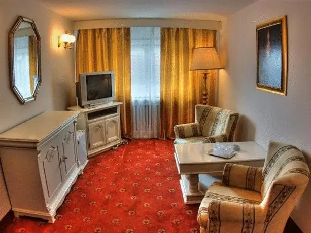 Hotel Cetate Imparatul Romanilor 